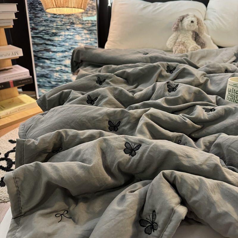 

Машинная стирка летнее одеяло с вышивкой кондиционер постельное белье кремового цвета охлаждающее тонкое одеяло 200 * 230cm