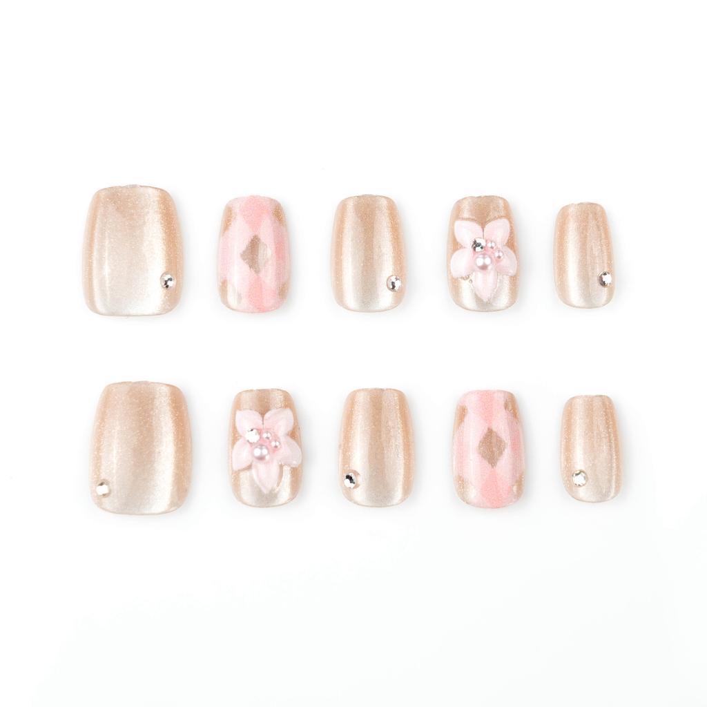 30 Pieces of Three-dimensional Small White Flower Bright Cat Eye Gilt Light Luxury Short Ladder Wearing Nail Boutique Nail Art
