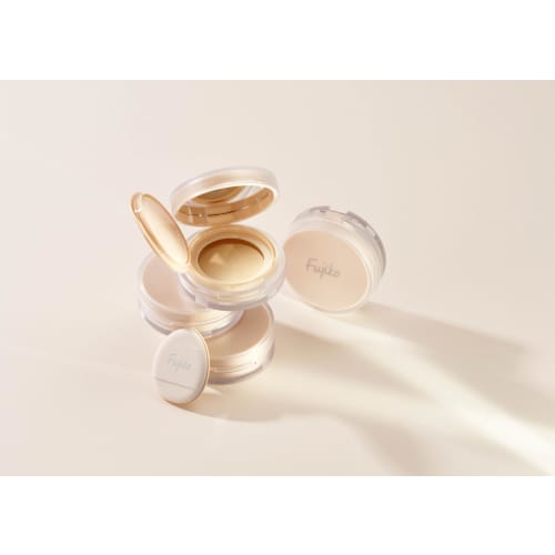 Fujiko Osai Pact 01 Light Beige 4.5g (with Puff) Foundation Retouch Cream Moisturizing Whitening Tone Up
