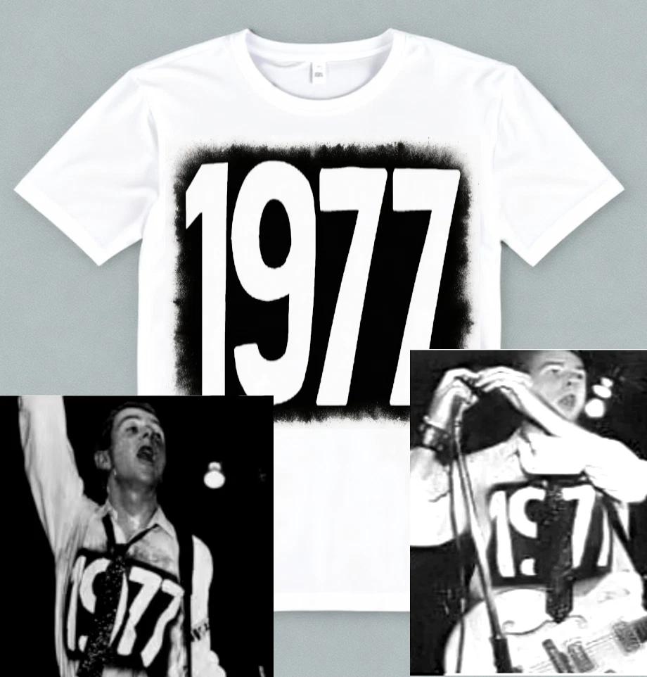 The clash T-shirt design worn Joe Strummer in 1977 S