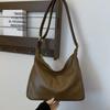 Lazy wind large-capacity bag women's new trendy retro soft leather shoulder bag commuter messenger tote bag