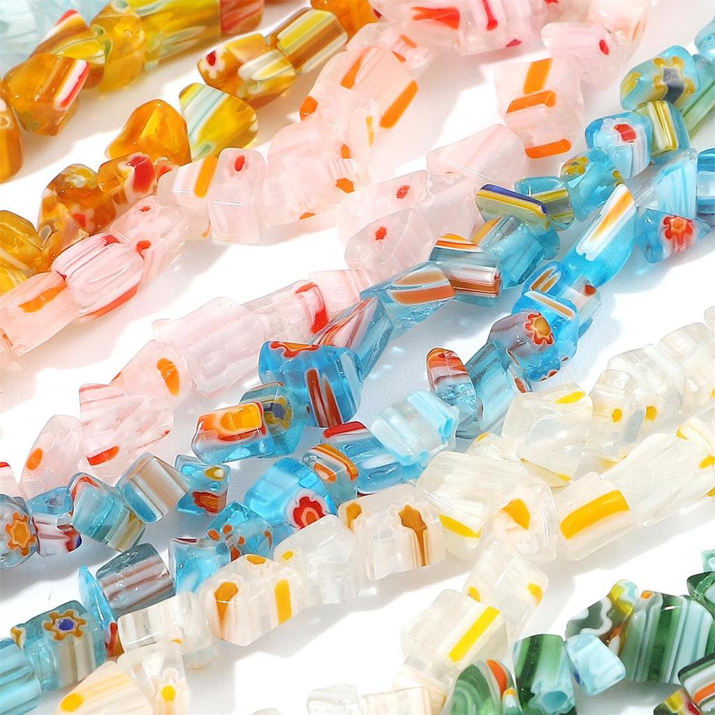 200 stk/pose 4-9 mm flerfargede blomsterperler Glass Lampwork Chip Perler For DIY Halskjede Armbånd DIY smykker Making 80cm/16