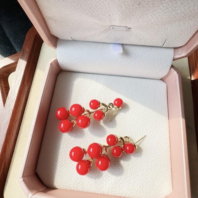 Sweet Retro Cherry Earrings Female Fresh Summer Theme Fruit Design Dangling Drop Earrings Girls Versatile Fashion Accessories