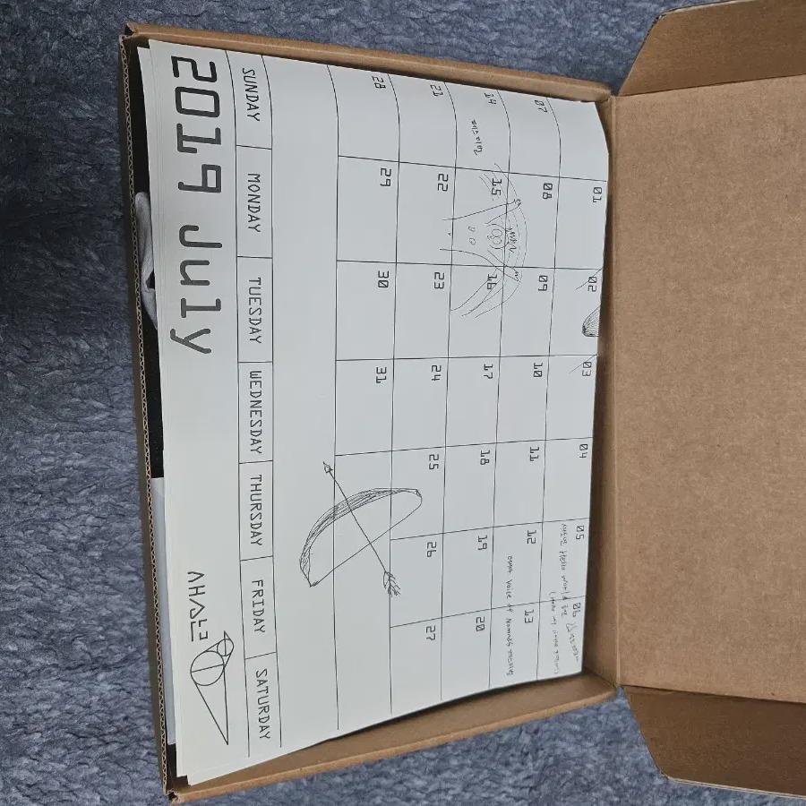 

Sesoneon Package Merchandise Box