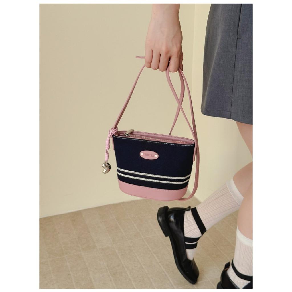 Xeie Thuk Shoulder Bag Women Faux leather Adjustable Strap Daily Commute
