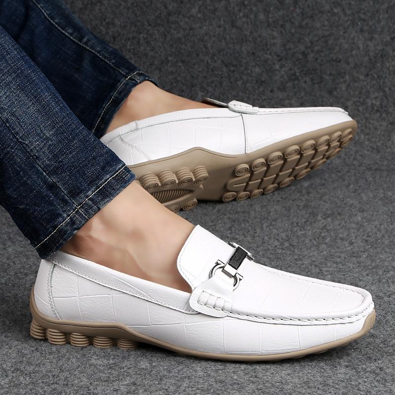 Fashion Non-slip Men Shoes Loafers Genuine Leather Men Fashion Casual Shoes Slip-On Black Moccasin Mens Lightweight Soft Sole Peas Shoes