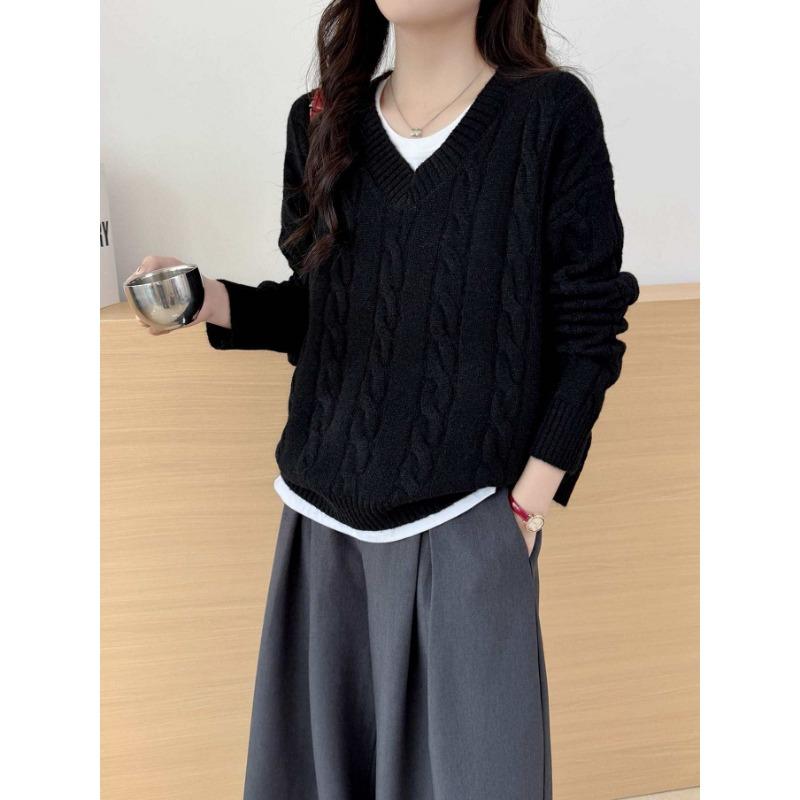 Autumn and winter new retro sweater women's loose and simple wind twist pullover V-neck long-sleeved small bottoming knitted sweater