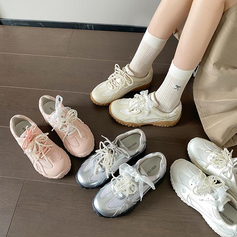 Grape mother has the same ballet style to increase the height of the German training shoes for women's casual leather Forrest Gump shoes, versati