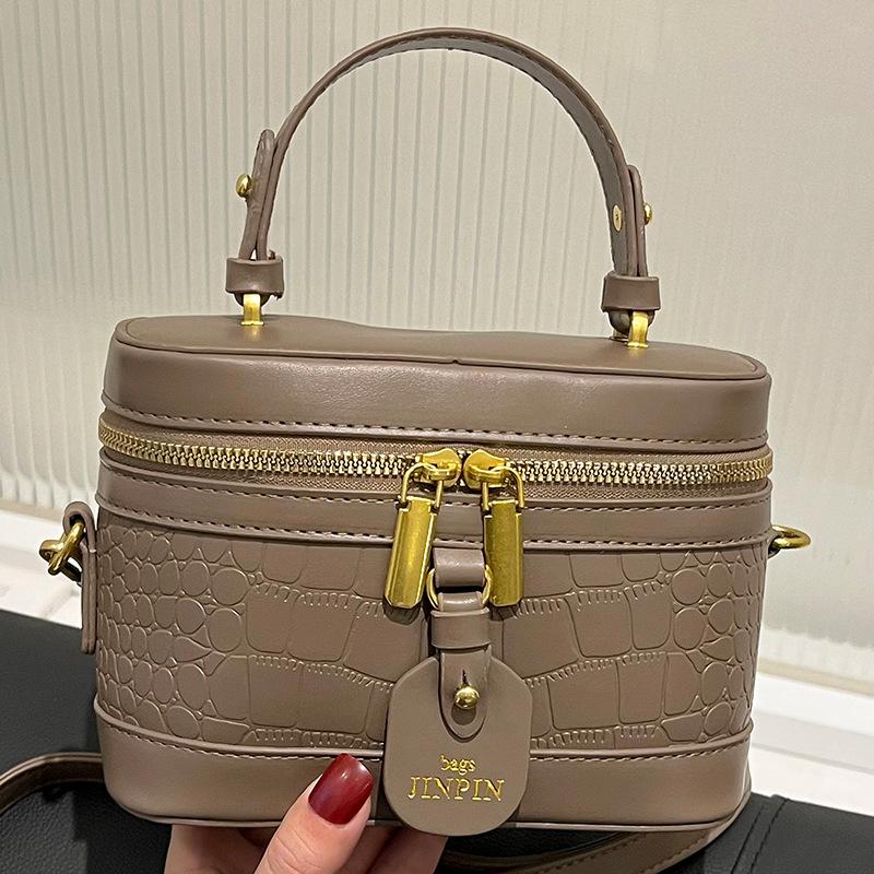Premium texture small bag women's spring and summer new fashion niche messenger bag women's popular portable bucket bag