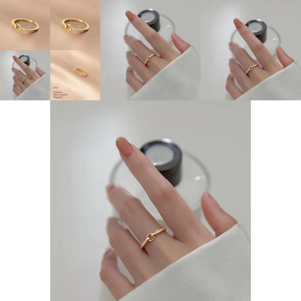 Fashionable Gold Plated Copper Adjustable Geometric Round Ring With Dazzling Diamonds