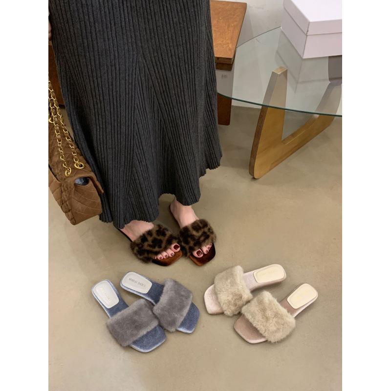 French Evening Breeze with Fluffy Slippers for Women's Wear 2025 Spring and Autumn New Imitation Mink Hair Low-heeled Sandals