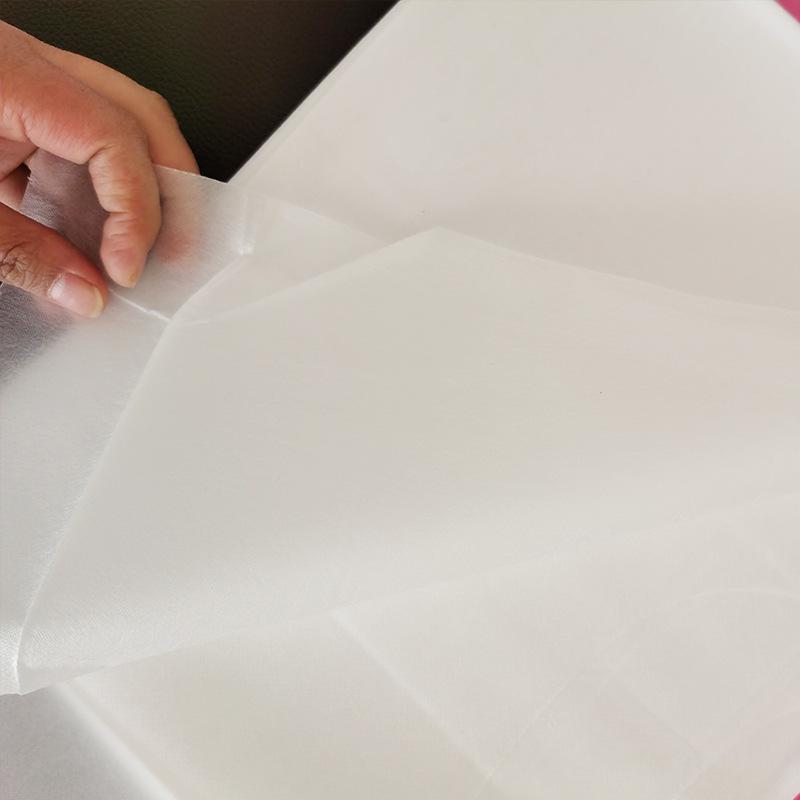 Thickened Non-woven Disposable Bed Sheet – Waterproof & Breathable, White, for Beauty Salon, Massage, or Foot Bath.