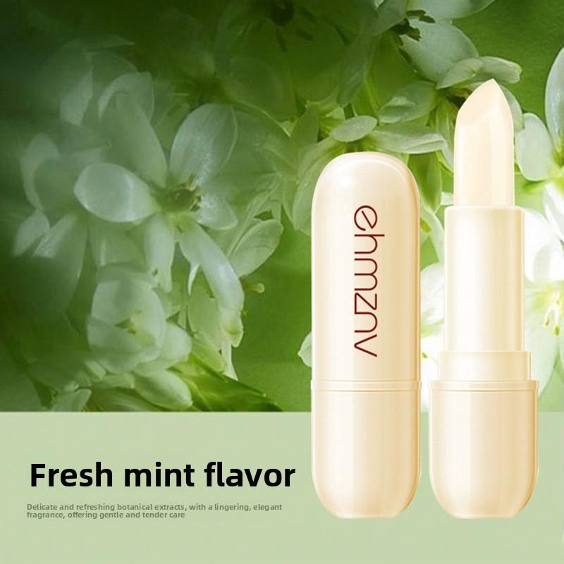 Uncoloured Moisturising Lip Balm for Men and Women To Prevent Dryness and Chapping in Autumn and Winter