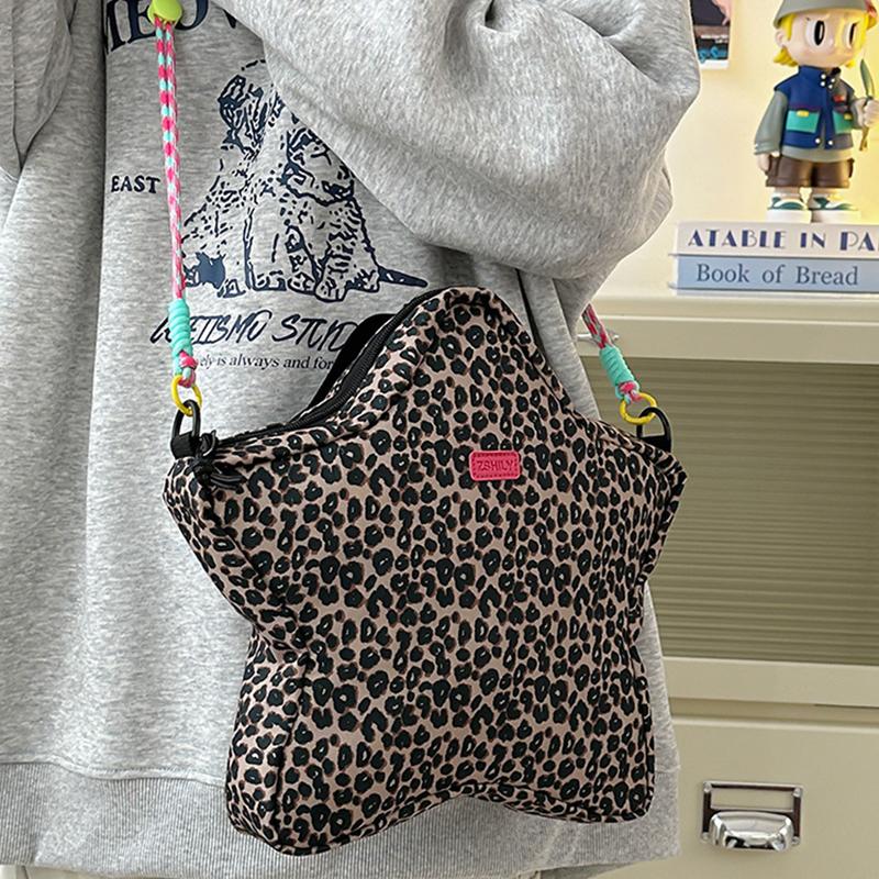 Rucksack in Sternform mit Leopardenmuster, verstellbarem Riemen, lässiger Schultertasche aus Nylon für Reisen, Shopping und Partys KTY