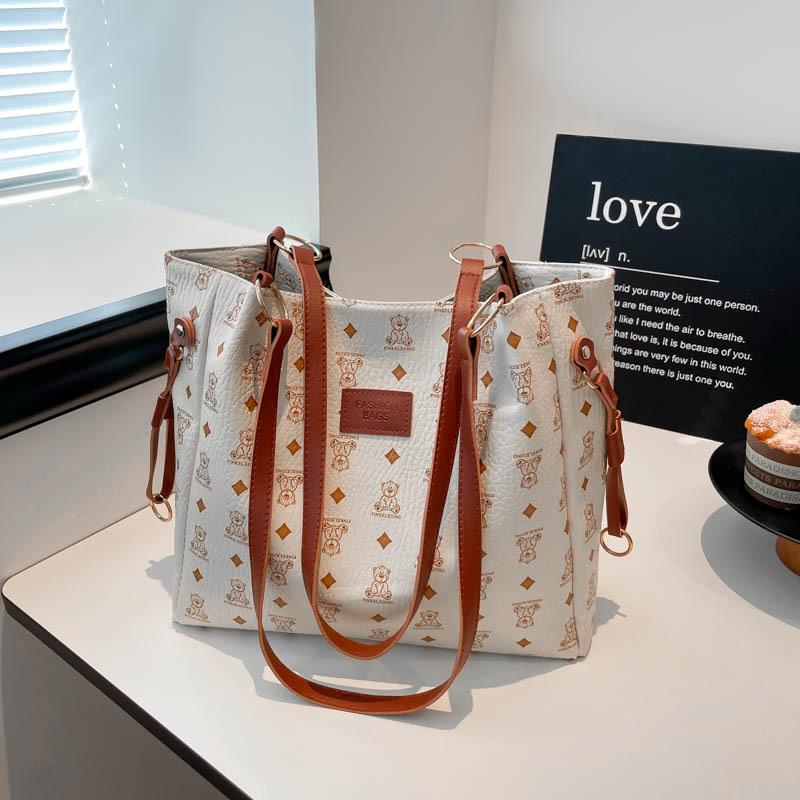 New Trendy and Fashionable Commuter Shoulder Armpit Bag Women's Casual Versatile Texture Portable Large-capacity Tote Bag