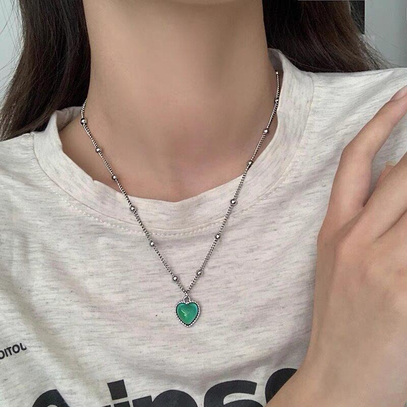 Discoloration Love Pendant Necklace Fashion Women Thermochromic Mood Monitor Heart Pendant Necklaces Stainless Steel Chain Necklaces Jewelry Gift
