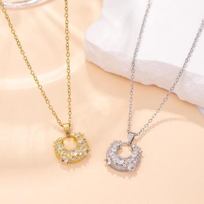 Pendentif d'été élégant pour femmes - Ne se décolore pas, Design de niche, Accessoire de bijouterie de luxe léger.