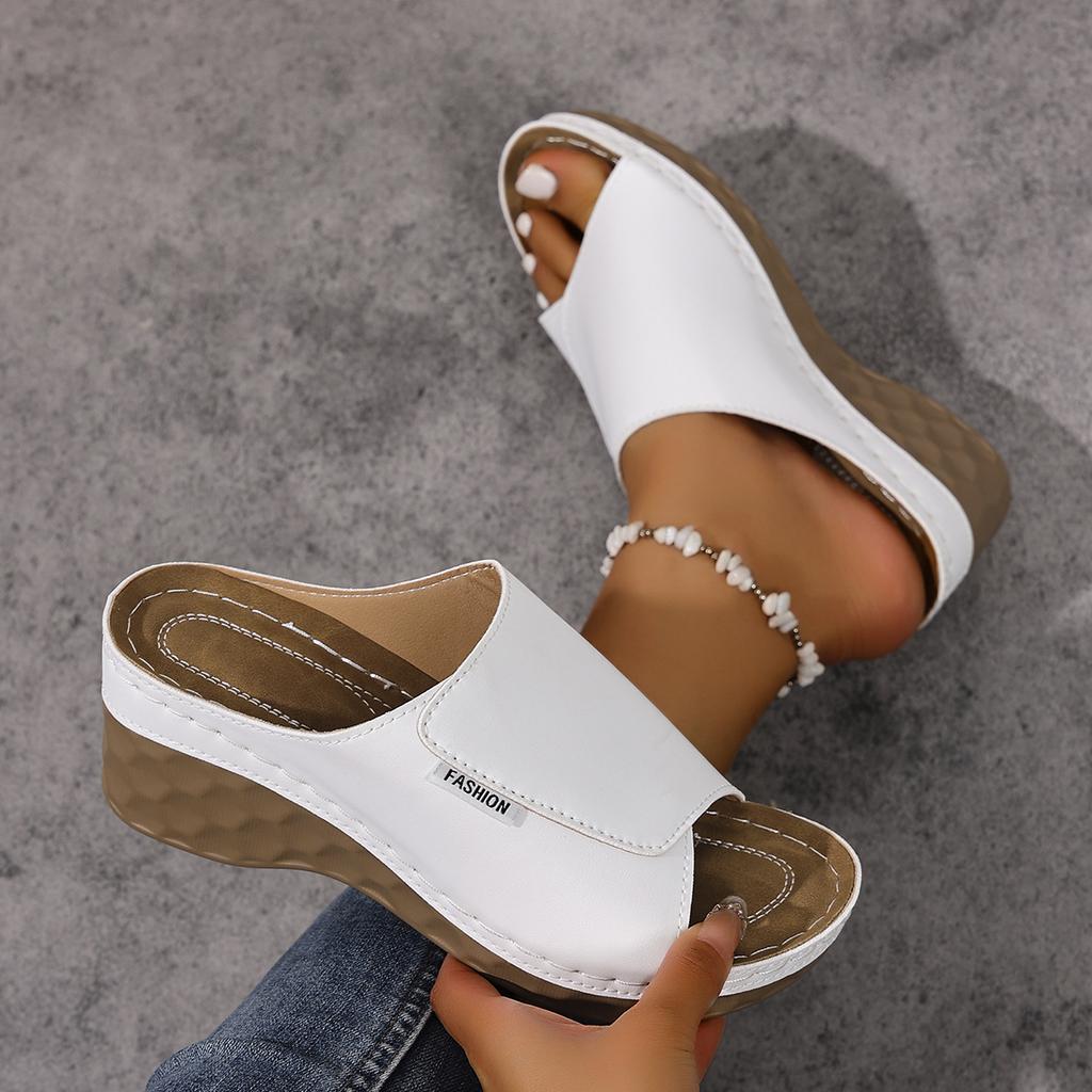 Fashion Women Platform Slippers Summer Casual Fashion Slippers Outdoor Luxury Sandals Lightweight Wedges Shoes Women Zapatos De Mujer