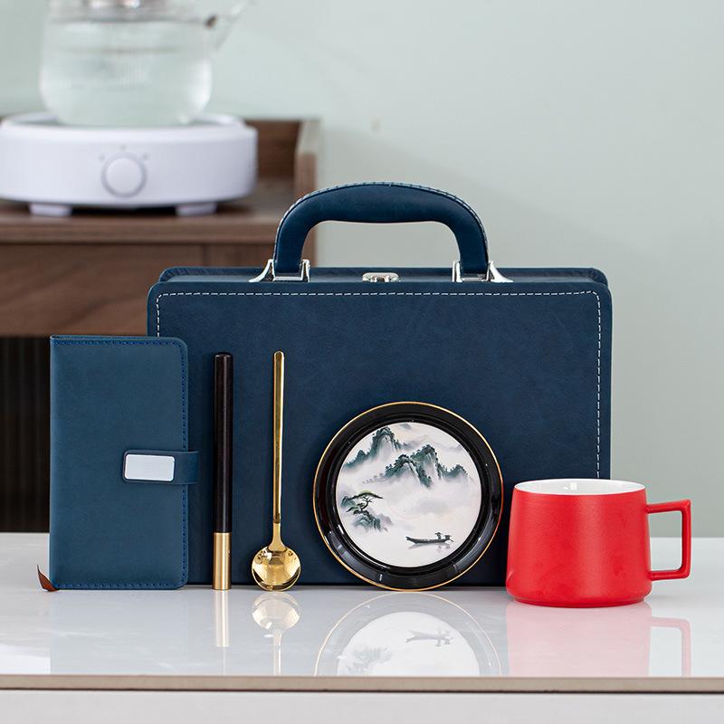 Creative Business Gift Set: Coffee Cup & Notebook for Corporate Meetings and Team Building