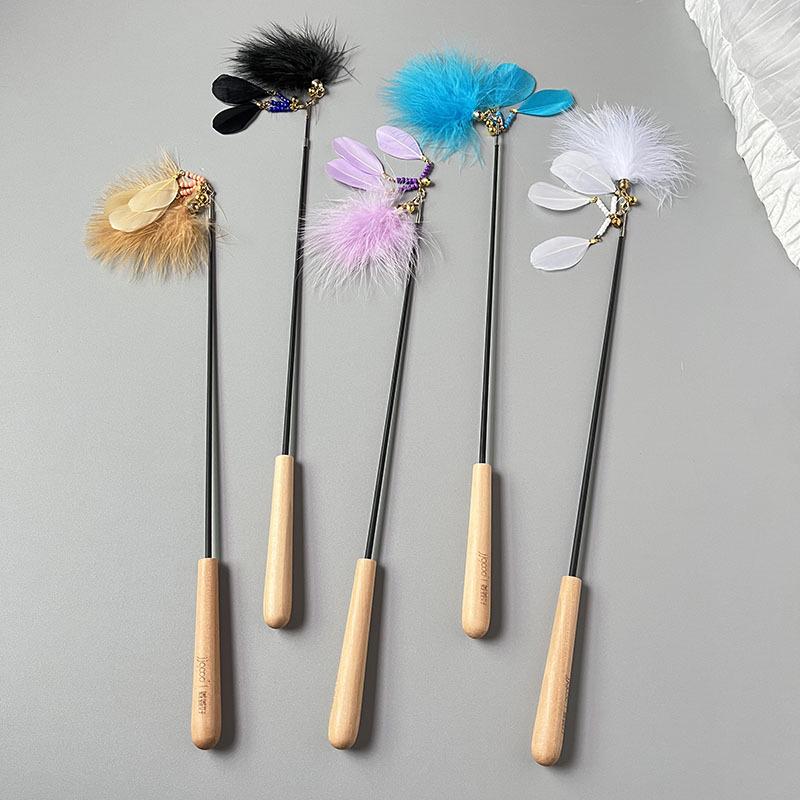 Ultra-long Retractable Fishing Cat Teaser: Bite-resistant Feather Bell Toy