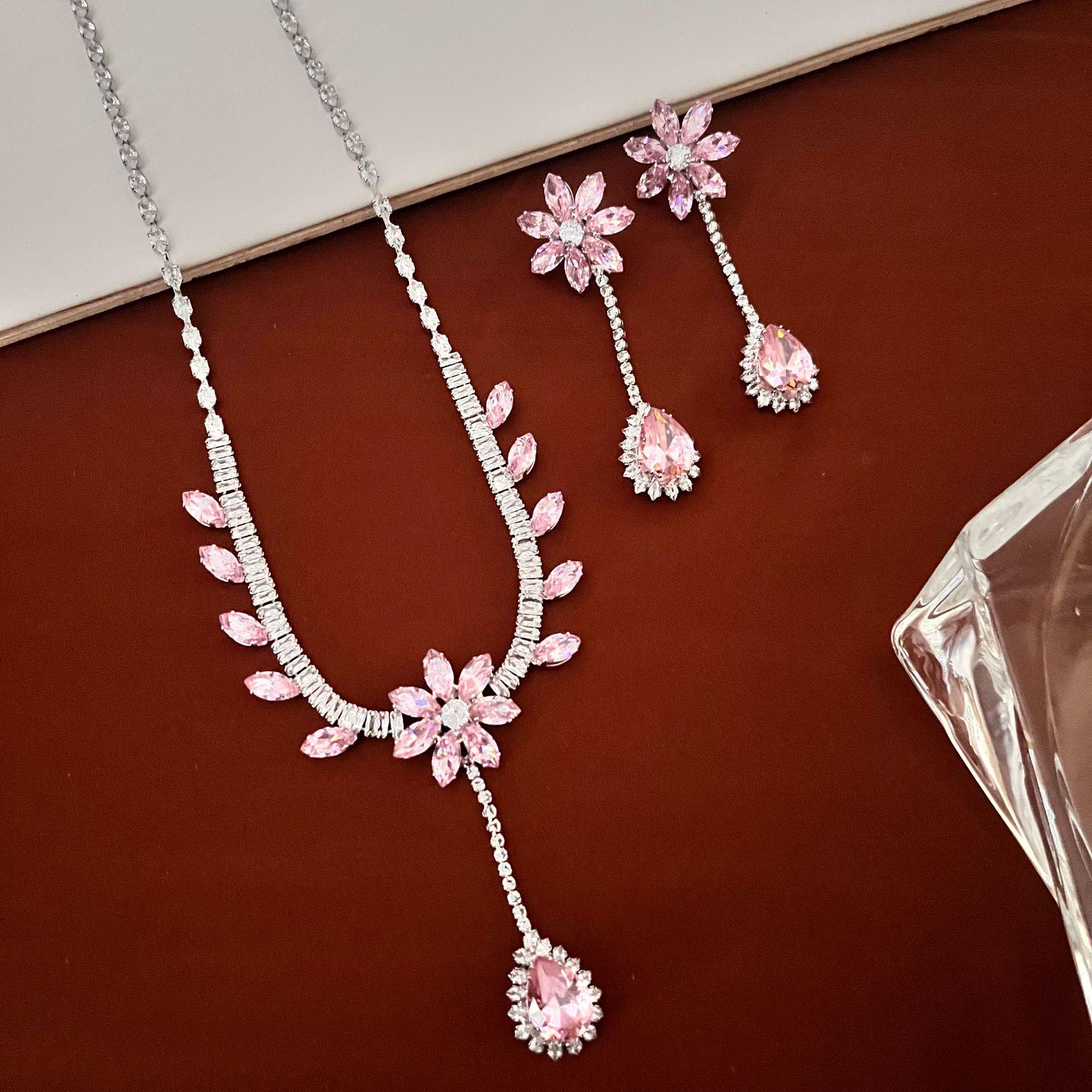 Pink Floral Tassel Zirconia Necklace & Earring Set - Trendy Luxury for Dresses розовый