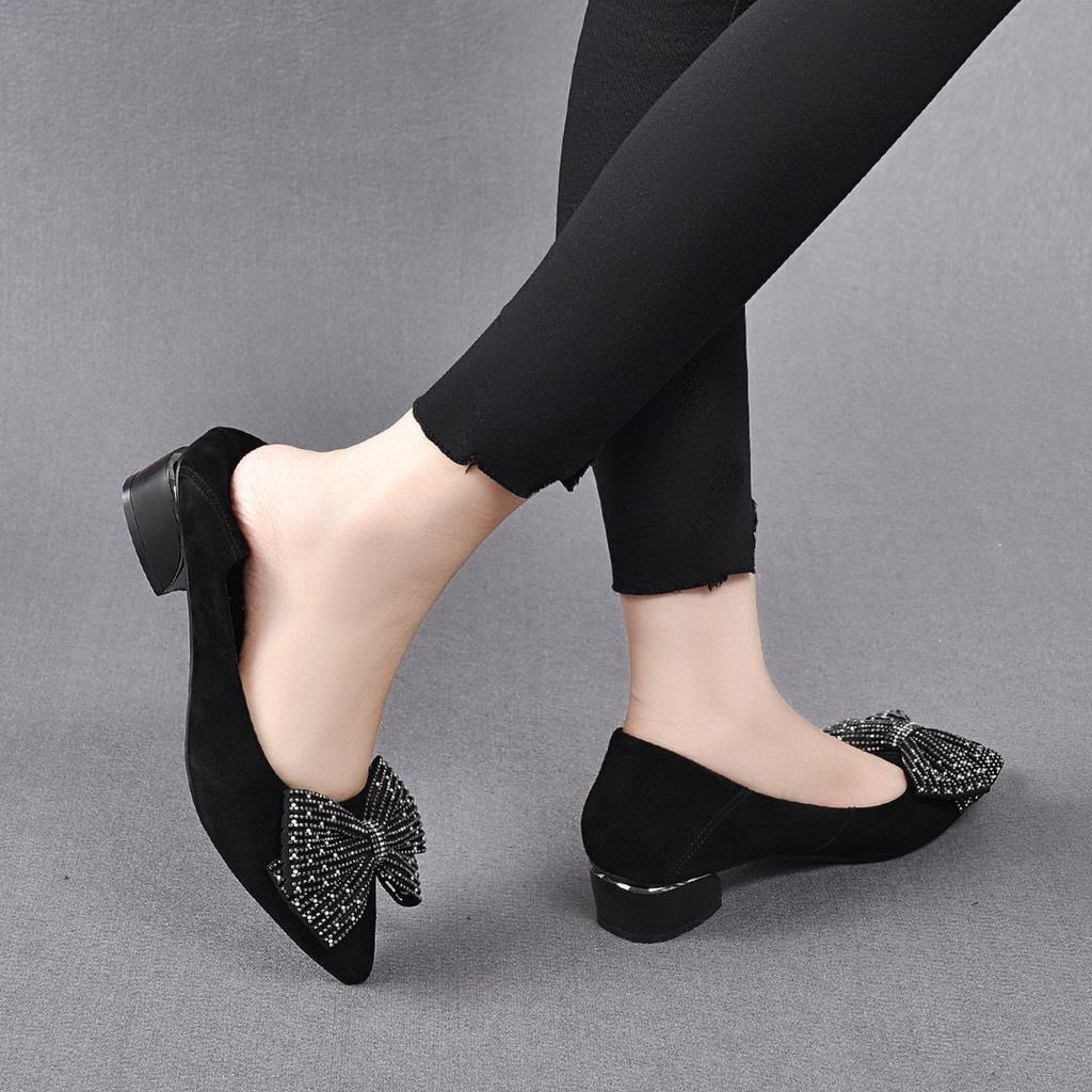 Pointed flat-soled women's shoes autumn new shallow mouth small single shoes bow sheepskin low heel women