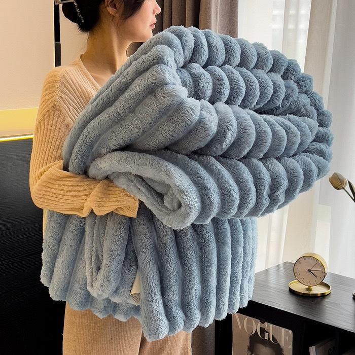 Luxurious Ribbed Flannel Blanket with Imitation Rabbit Fur