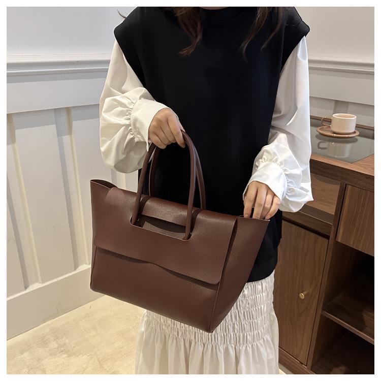 Korean Style 2024 Women's Large Capacity Textured Crossbody Handbag - Trendy Business Commute Tote