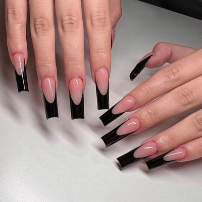 24 Stück elegante französische Nägel, trendiges, langlebiges, rechteckiges Wasserpfeifen-Design, natürliche künstliche Nägel für einen stilvollen Look
