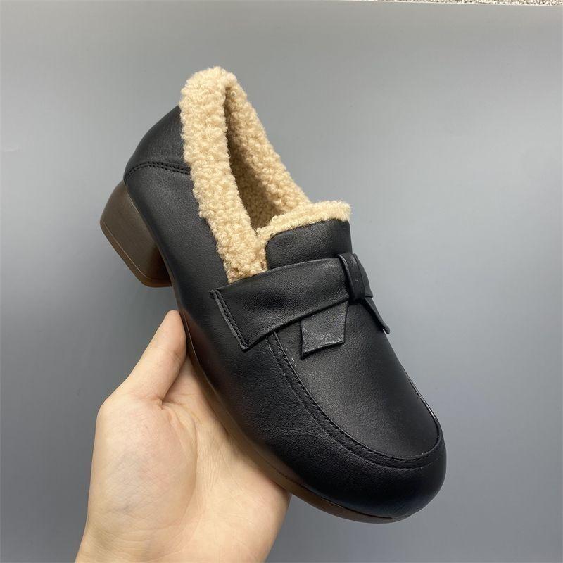 2025 New Lamb Wool Shoes Are Easy To Wear and Not Tired To Keep Your Feet Warm Loafers Pedal New Cotton Shoes Doudou Mother