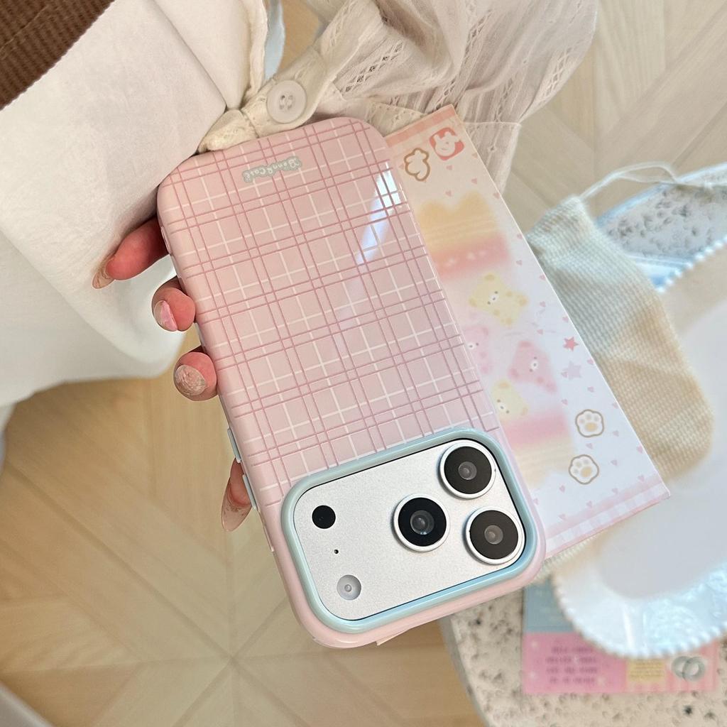 Pink Heart-Shaped Mirrored Stand Phone Case for iPhone 16, iPhone 17, and iPhone 17 Pro Max