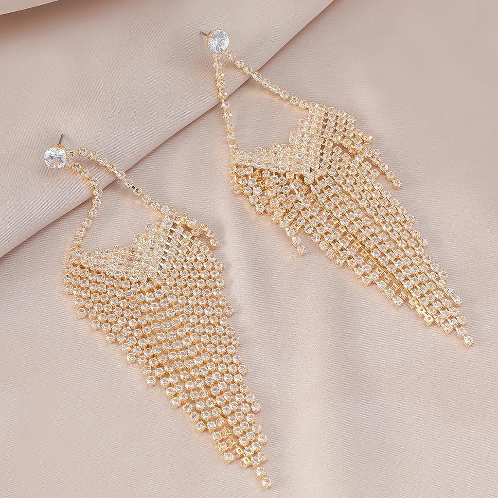 Rhinestone Tassel Earrings: Sparkling, Long, Versatile, and Chic Claw Chain Design