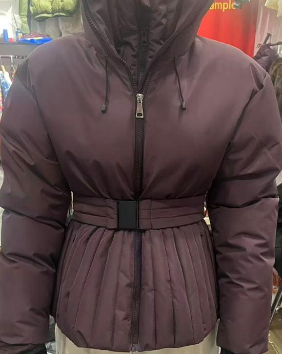 

Women s European & American Style Fashionable Ski Jacket with Detachable Hood & Belt Medium (M)