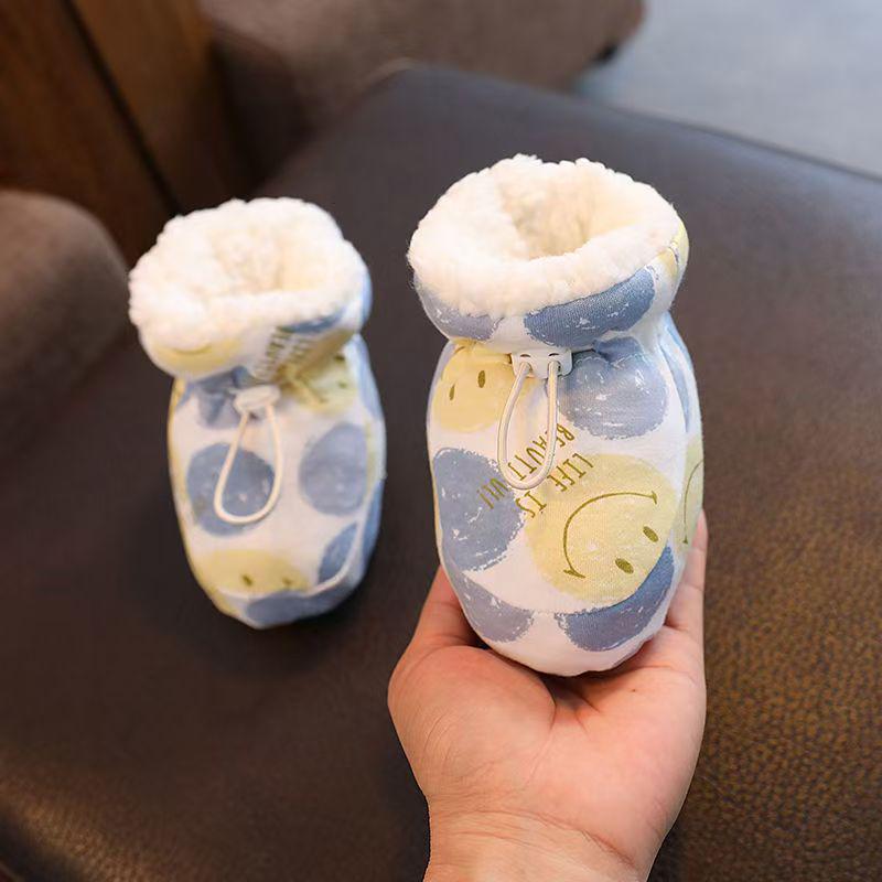 Newborn Baby Soft Sole Cotton Shoes - Thickened Velvet, Anti-Drop Foot Covers for Boys & Girls (0-1 Year)