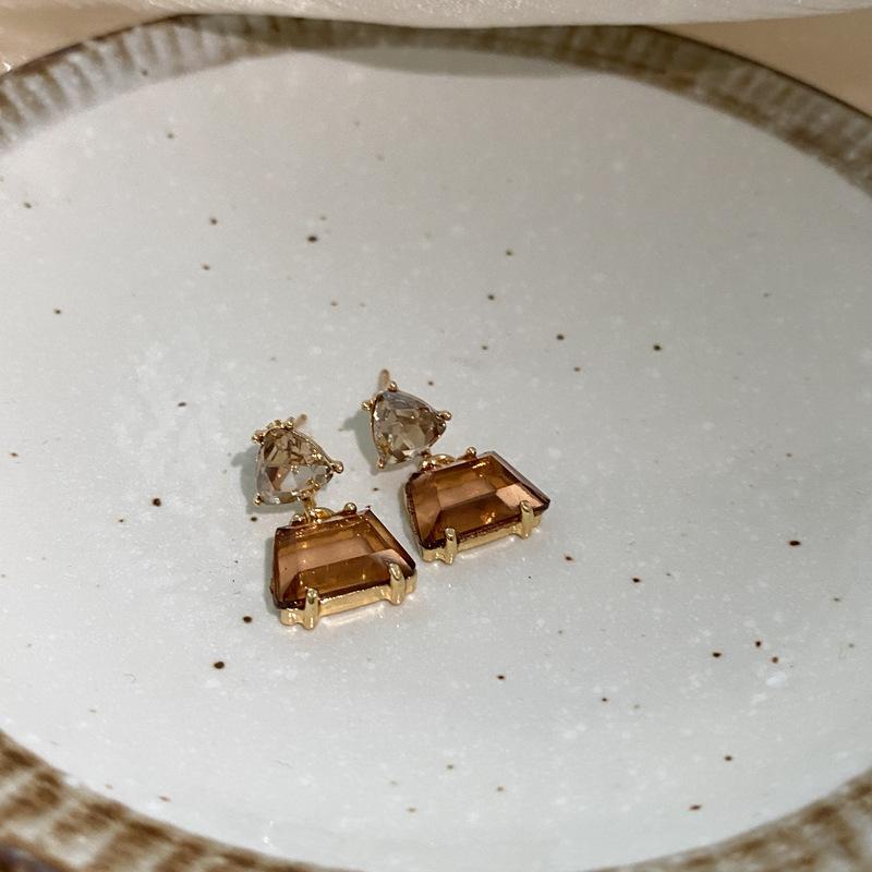 GemChic Women's Earrings Fashion Ear Stud Needle Embed Zircon Imitation Pearl Geometric Earrings Versatile Birthday Christmas Jewelry Gift