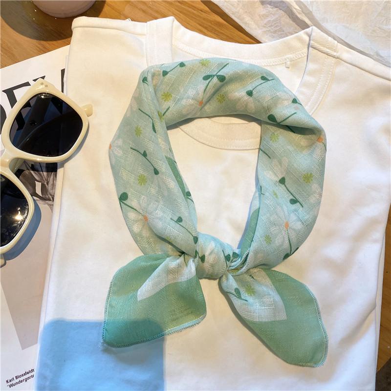 

Korean Version Spring And Summer Versatile Daisy Flower Square Scarf New Cotton Women S Small Fresh Decorative Small Scarf Small Scarf Small Silk 58-58