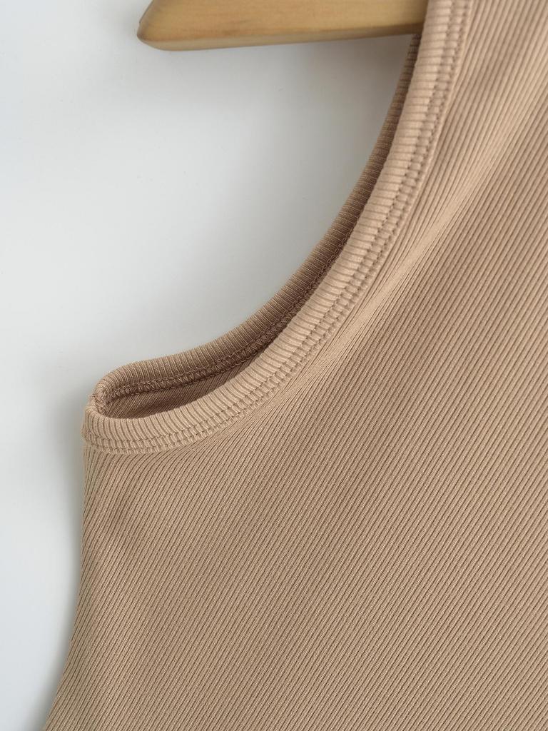 2024 Spring/Summer U-Neck Slim Fit Sleeveless Tank Top: Women's Solid Color Bodycon Camisole