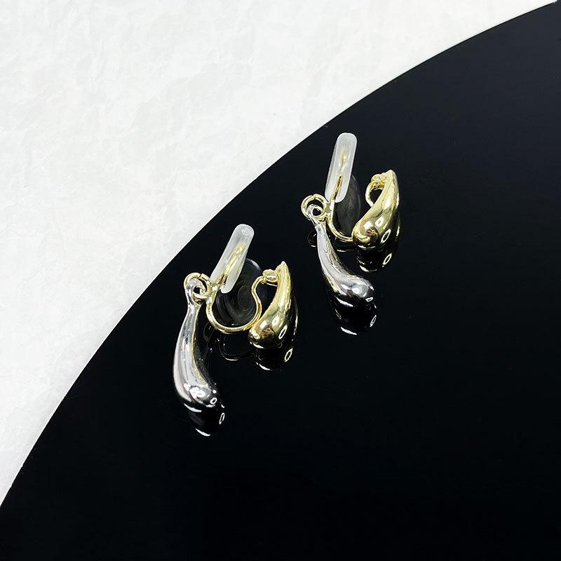 Korean Style Retro Pearl Ear Clip for Women - Mosquito Coil Holder, No Piercing, High-End, Fashionable and Versatile Luxury Earrings