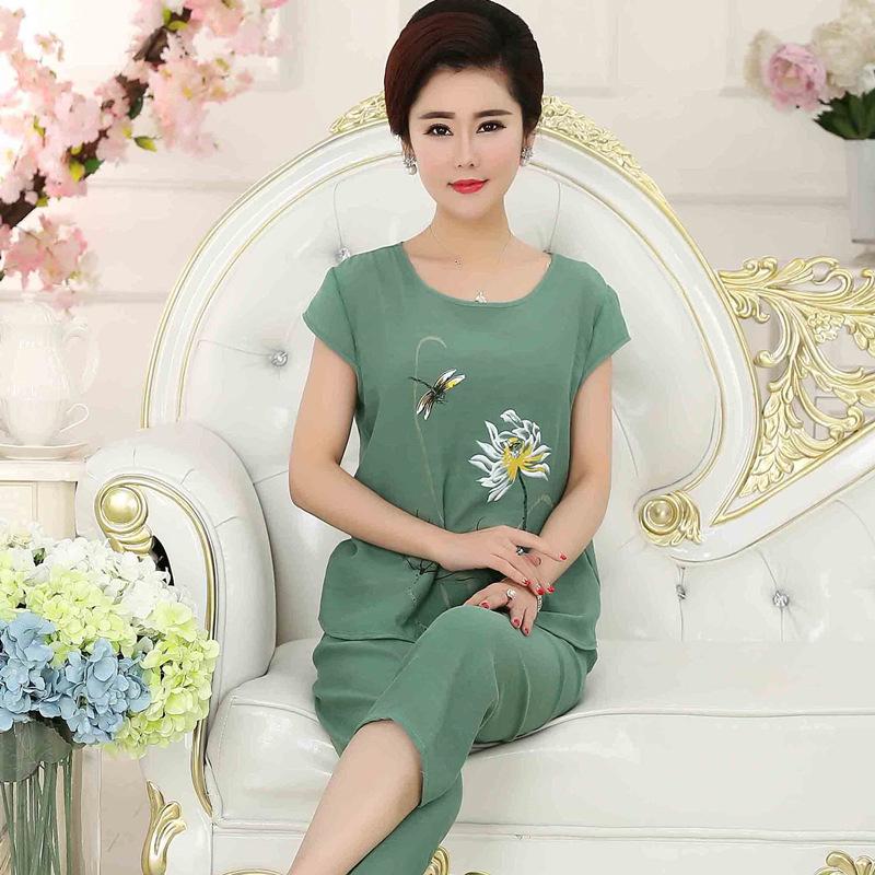 Women's Summer Cotton & Linen Pajama Set – Short-Sleeved Two-Piece for Middle-Aged & Elderly, Suitable for Indoor & Outdoor Wear.