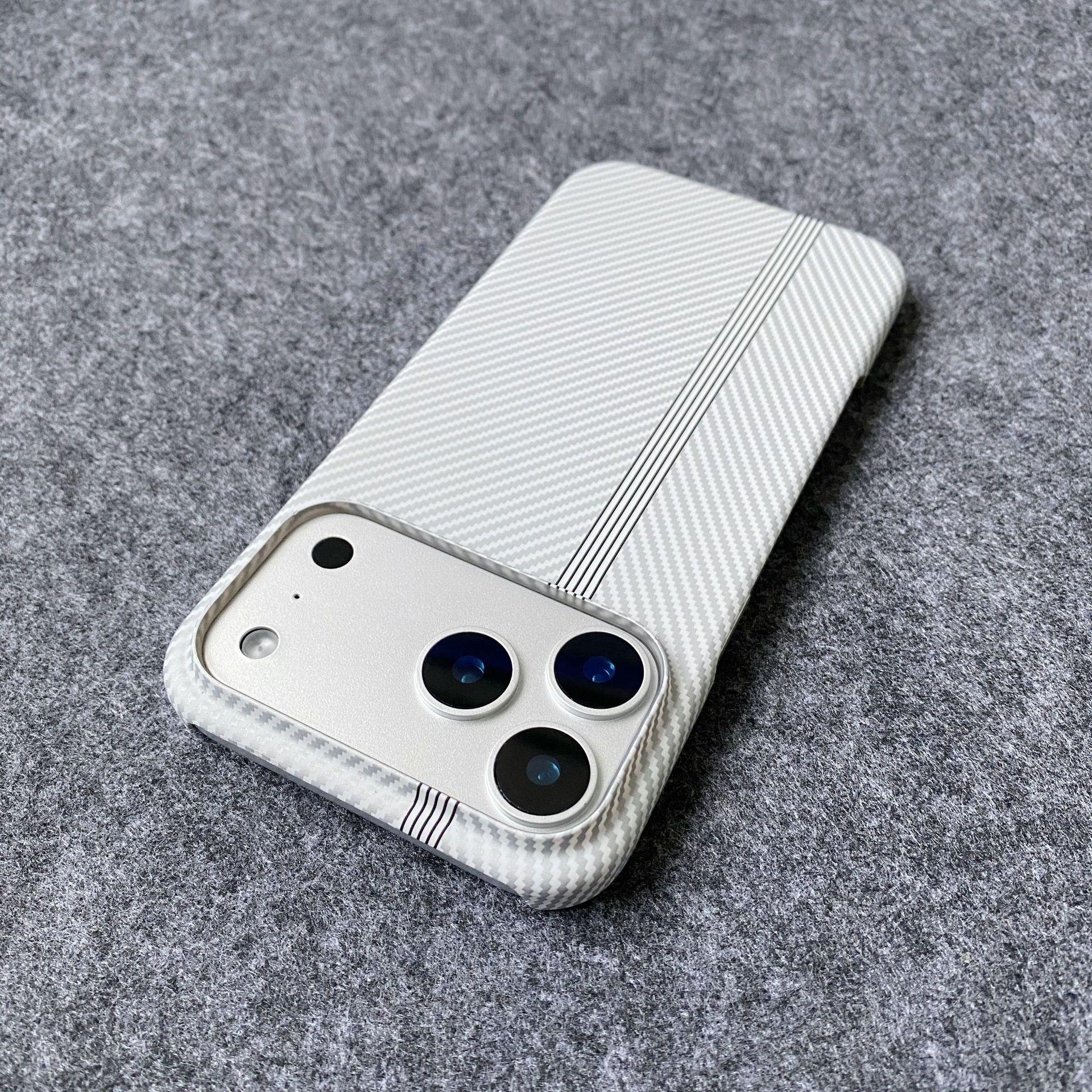 

Carbon Fiber Kevlar iPhone Case: Vertical Stripes Design for Apple 15PM/16ProMax/17PM, Large Hole, Half-Wrap, Business Style iPhone 16 Plus