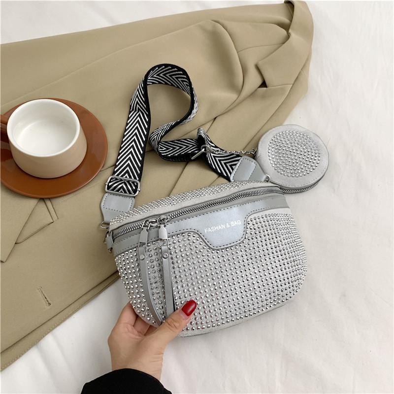 

Персонализированная модная простая сумка-мессенджер через плечо с горячими бриллиантами от интернет-знаменитости, новинка ранней осени 2025 года, женская нагрудная сумка, сумка для отдыха серый