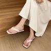 Fashion and comfortable black non-slip flat-bottomed flip-flops women's summer wear 2025 new square head soft bottom cool slippers