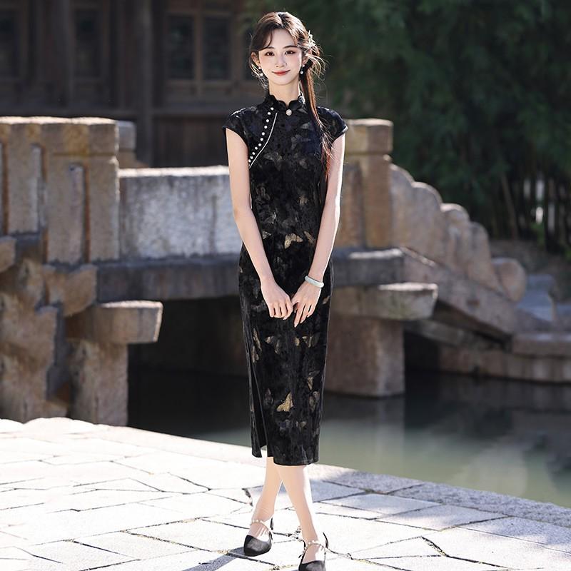 Black Velvet Modern Cheongsam Dress Women 2026 Vintage Style Long Sleeveless Elegant Wear Small