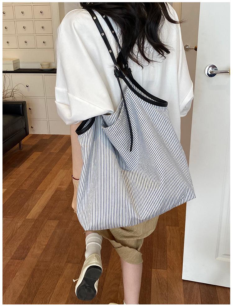Large Capacity Striped Tote & Shoulder Bag - Embossed, Fashionable Women's Work or Commute Underarm Bag