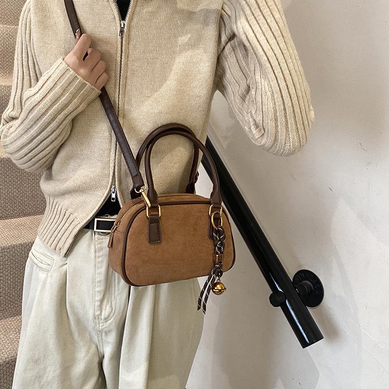 

Сумка Commuter Vintage из замши большой емкости, женская сумка через плечо, ручная сумка Boston With pendant коричневый