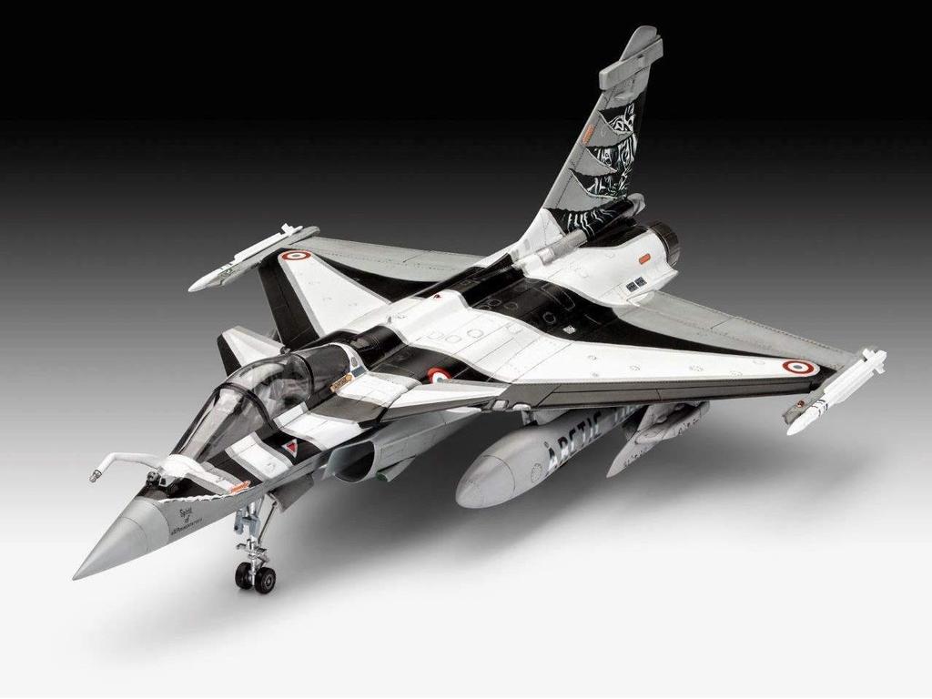 German Revell 1/48 French Air Force Dassault Rafale C Plastic Model 03901