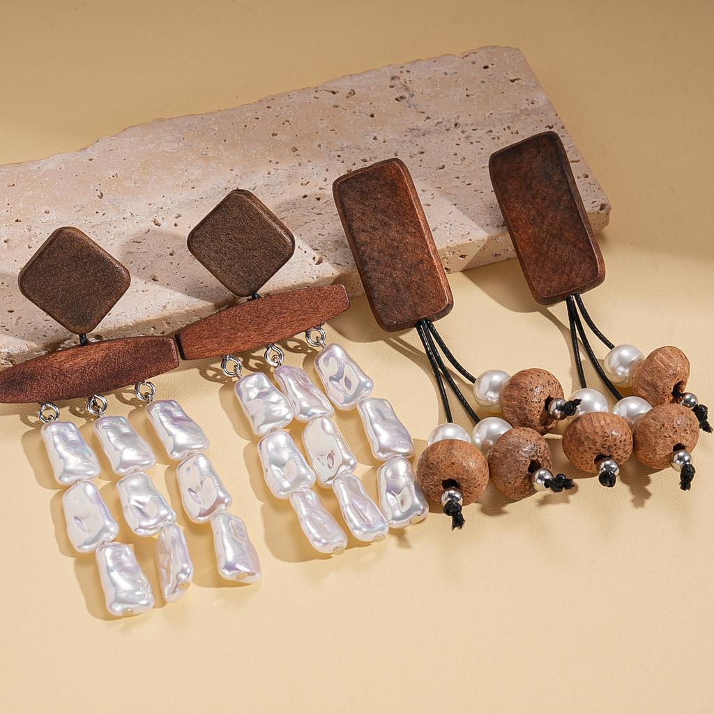 Wood imitation pearl geometric fringed silver needle earrings bohemian vintage autumn and winter niche earrings