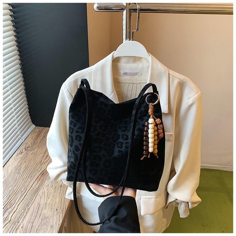 Retro Shoulder Bag, Casual and Trendy Bucket Bag