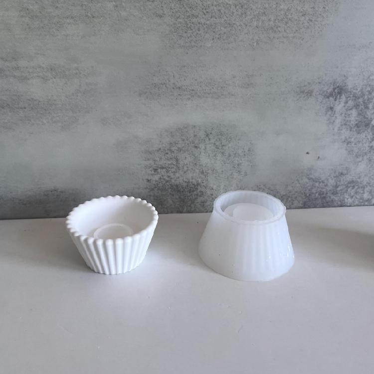 Creative Gifts Flexible Silicone Mold Versatile Striped Silicone Mold for Crafting Round and Square Candle Holder