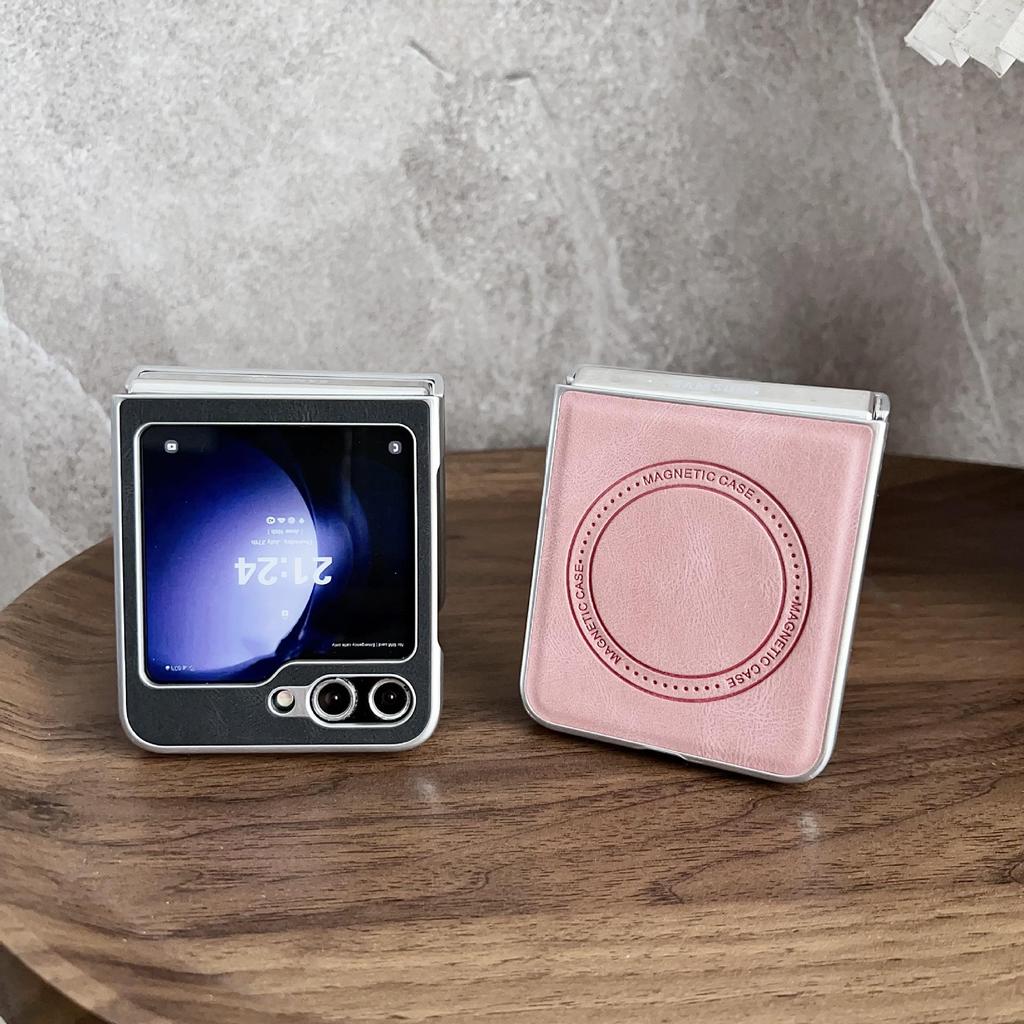 Magnetyczne etui Samsung Galaxy Z Flip7 Retro z fakturą Crazy Horse do Flip6/5